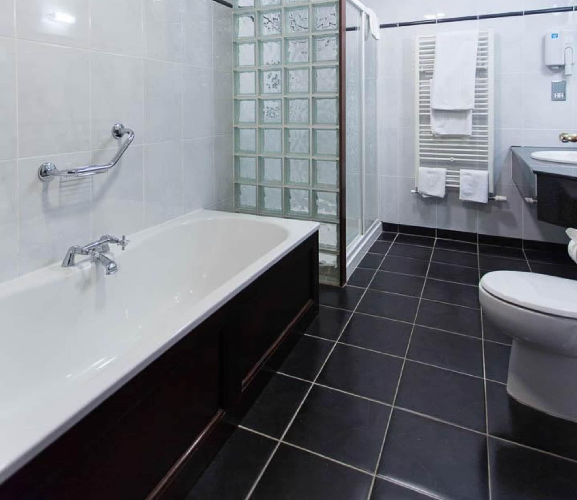 The Sandhouse Hotel And Marine Spa Donegal Town Extérieur photo